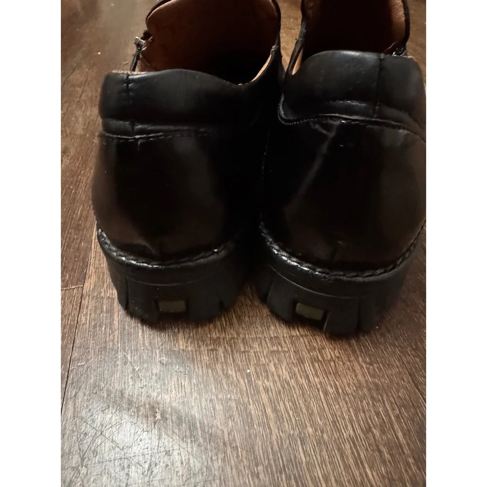 Donald J Pliner Sport Black Leather Zip Loafers Lug Sole Women's 8M